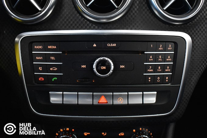 MERCEDES-BENZ A 180 d Sport